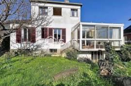 Maison spacieuse lumineuse calme