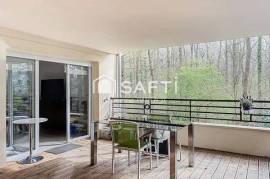 Vivre entre ville et forêt - Terrasse - Balcon - Double box