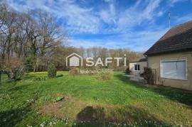 Maison de plain-pied 3 chambres sur un beau terrain de 1100m2
