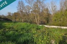 Rare terrain constructible le 