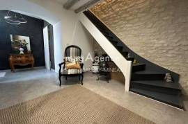 Maison 6 pièces – 138 m² – Fort potentiel – Calme, rénovée avec goût, proche des commodités