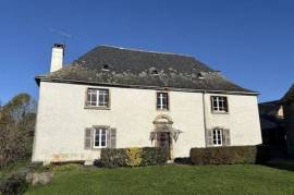 Character Estate with 22 Hectares and Outbuildings