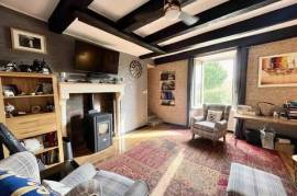 Stone cottage with 80m2 barn,