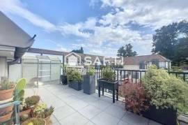 Duplex 3 pièces avec terrasses au cœur du Mesnil-Saint-Denis