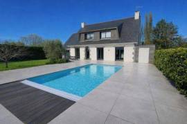 Maison traditionnelle, entièrement rénovée, 172 M2