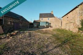 Ancien corps de ferme à rénover à seulement 5 mn du centre ville de Vitré