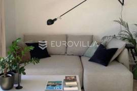 Novi Vinodolski, Povile, luxury two-room apartment with sea view and parking