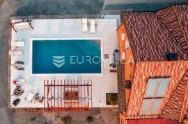 Aljmaš, villa with three swimming pools and a view of the Danube,longterm RENT