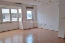Rent Split Mejaši office and warehouse space