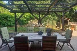 RIJEKA, KOSTRENA - house with swimming pool FIRST ROW TO THE SEA! OPPORTUNITY!