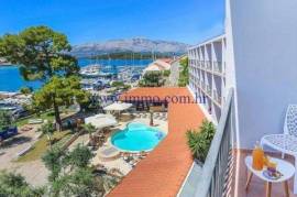 KORČULA, HOTEL AT FIRST ROW TO SEA