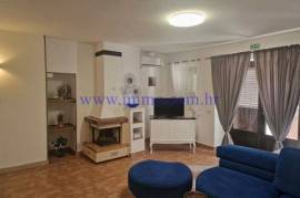 UNIEKE WONING IN HET CENTRUM VAN SPLIT