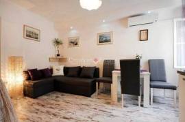 Grad – Three-room apartment with two units, for sale