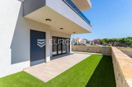 Pag, Povljana, two-room apartment on the ground floor with a garden