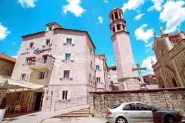 Kaštela, a charming hotel on the first row to the sea