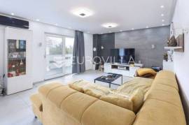 Island of Krk, Čižići, luxury house with wellness facilities and solar power plant NKP 792 m2