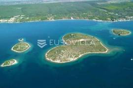 Zadar, Sv. Petar NM-Turanj attractive building plot 869m2, access road with infrastructure
