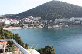 Dubrovnik Lapad land plot 900m2 first row to the sea