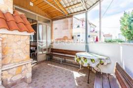 Vodice, three-room apartment near the sea
