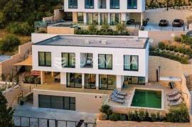 Omis, luxury villa with pool and panoramic views
