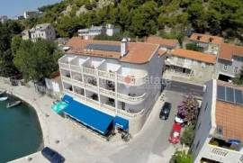 Beach hotel, for sale