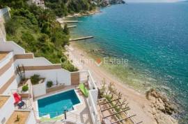 Two villas directly on the beach, for sale