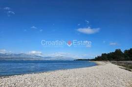 Building plot, first row to the sea!