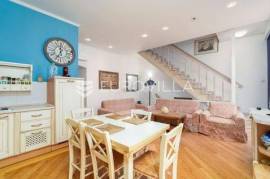 Dubrovnik, Old Town, beautiful three-story apartment