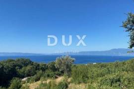 RIJEKA, KOSTRENA - building land with sea view 1,651 m2 for a residential building - apartments / apartments / family house / villa! OPPORTUNITY!!!