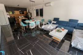 ZADAR, ZUKVE - Spacious semi-detached house with pool! New construction! B