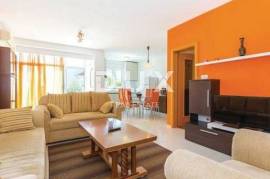 KOSTRENA, GLAVANI - Two apartments with a large terrace and parking spaces