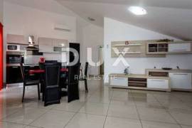 KRK ISLAND, VRBNIK - Apartment 66 m2 with sea view