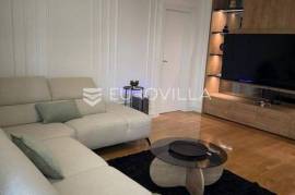 Osijek, City Centre – Fully Renovated and Furnished 80 m² Flat for Sale