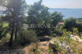 Podgora, building plot 800m2 with a view, 450 m from the sea