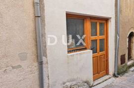 INSEL KRK, VRBNIK - Herz der Altstadt. Authentisches Steinhaus, 2 Eingänge, 80 m2