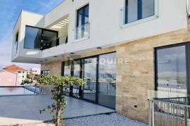 House Okrug Donji, Okrug, 361m2