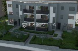 Solin, Mravince, three-bedroom apartment on the first floor