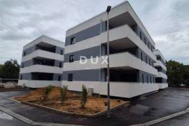 ZADAR, PAKOŠTANE - Modern appartement van 70 m² in een nieuw gebouw, 100 m van de zee!