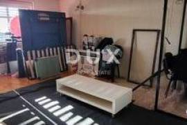 RUKAVAC, MATULJI - detached house with 2 apartments + garage + tavern for renovation