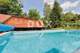 LUXURY IN ZAGORJE - TWO HOUSES, SWIMMING POOL, JACUZZI, SAUNA, WINE STORE - AN OASIS OF PRIVACY ONLY 35 MIN FROM ZAGREB!