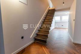 Požega - Exclusive Two-Level Apartment with a Gallery