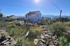 Building plot 437 m² - Sućuraj, Hvar - 50 m from the sea