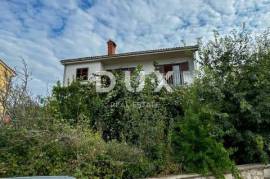 KOSTRENA, RIJEKA - detached house with garden and sea view, quiet street, 400m from the sea
