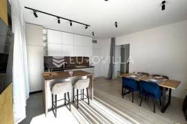 Hvar, apartment villa with five fully furnished apartments