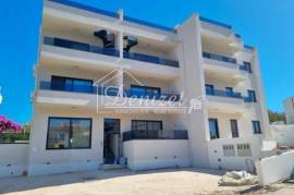Okrug Gornji, Two-Bedroom Apartments with Roof Terrace Near the Sea