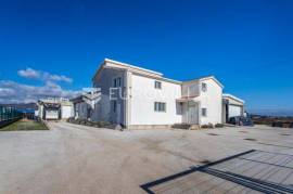 Sinj, Kukuzovac, business building in the industrial zone, with a total area of 1,648 m².
