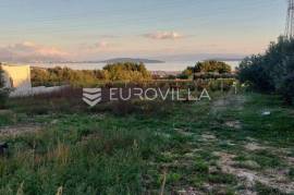 Kaštel Novi, building land area 3600 m²