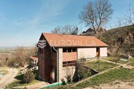 Draž, Podolje, a furnished holiday house with an area of 136 m² is for sale