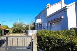Zadar, Bokanjac, spacious house of 376 m² with great potential