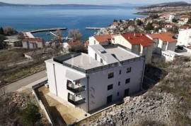 Flat Klenovica, Novi Vinodolski, 200m2